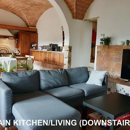 Rustic Tuscan Immersed In Nature And Tranquility *