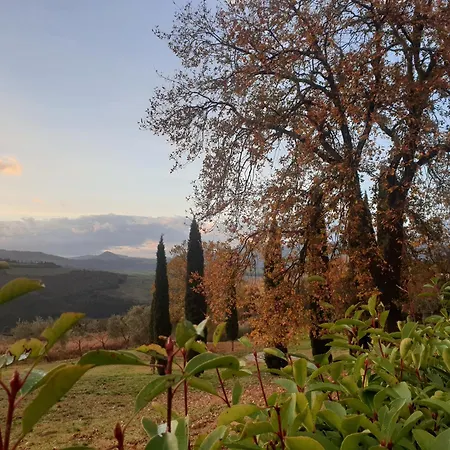 Rustic Tuscan Immersed In Nature And Tranquility Casa vacanze *