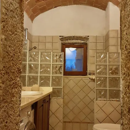 בית נופש Rustic Tuscan Immersed In Nature And Tranquility *